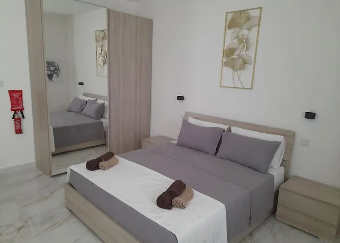 Coral Reef * St. Paul's Bay