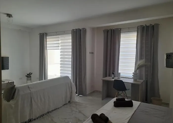 Coral Reef * St Paul's Bay